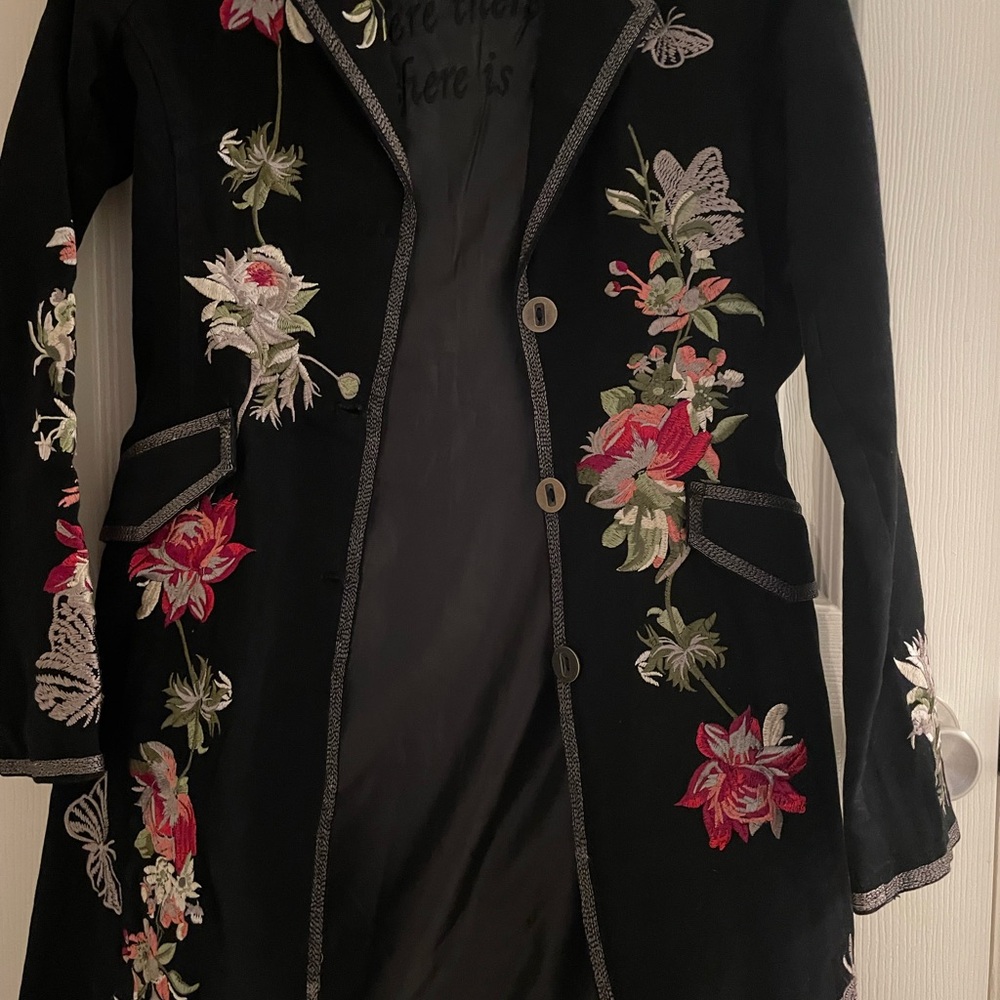 Jacket - Picture 5 of 10